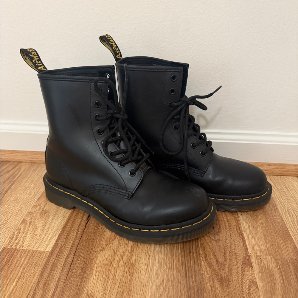 Dr. Martens 1460 Women’s Smooth Leather Lace-Up Boots